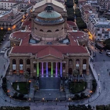 شقة Un Raggio Di Sole Al Massimo باليرمو المظهر الخارجي الصورة