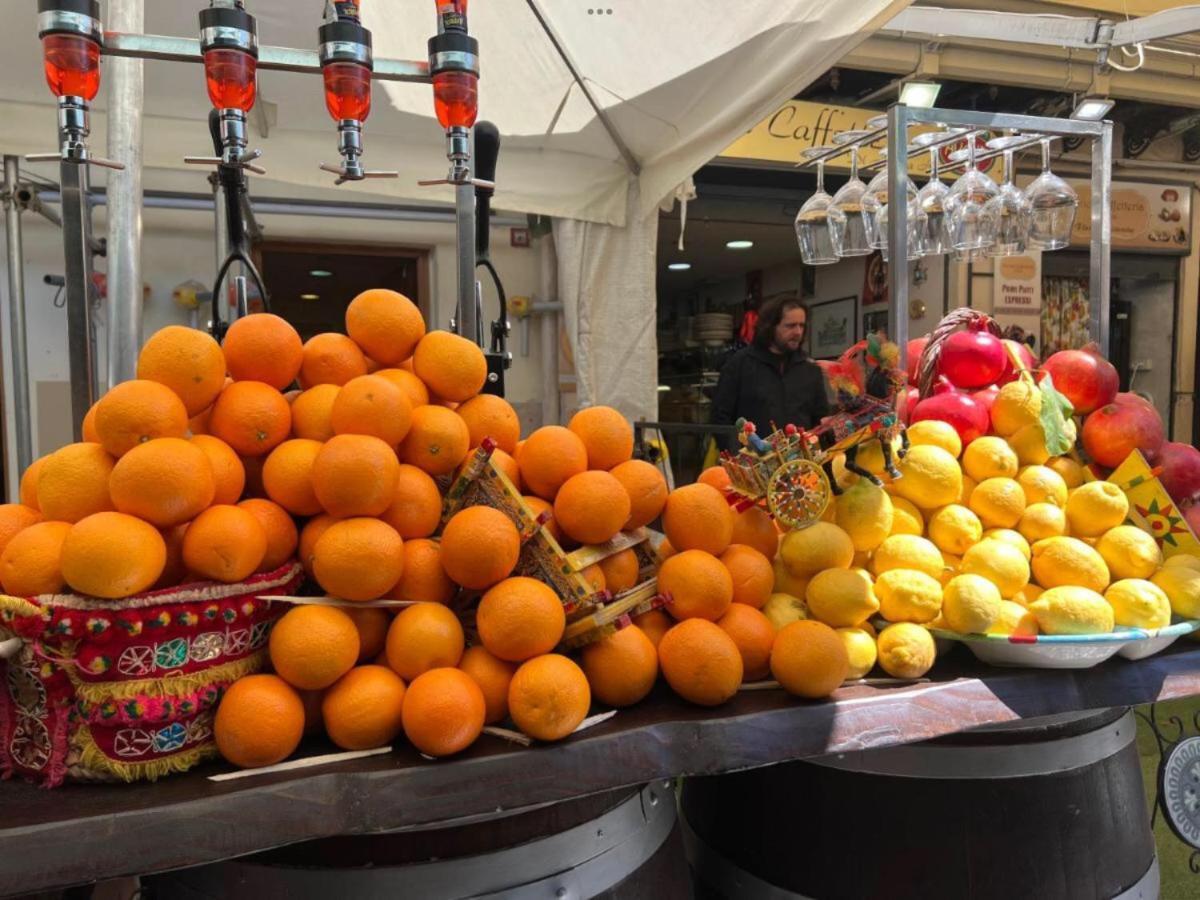 شقة Un Raggio Di Sole Al Massimo باليرمو المظهر الخارجي الصورة